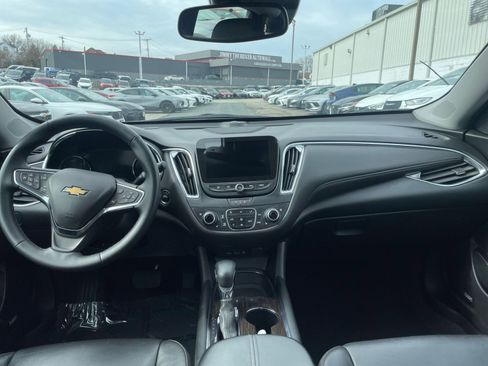 Used 2024 Chevrolet Malibu LT image 35