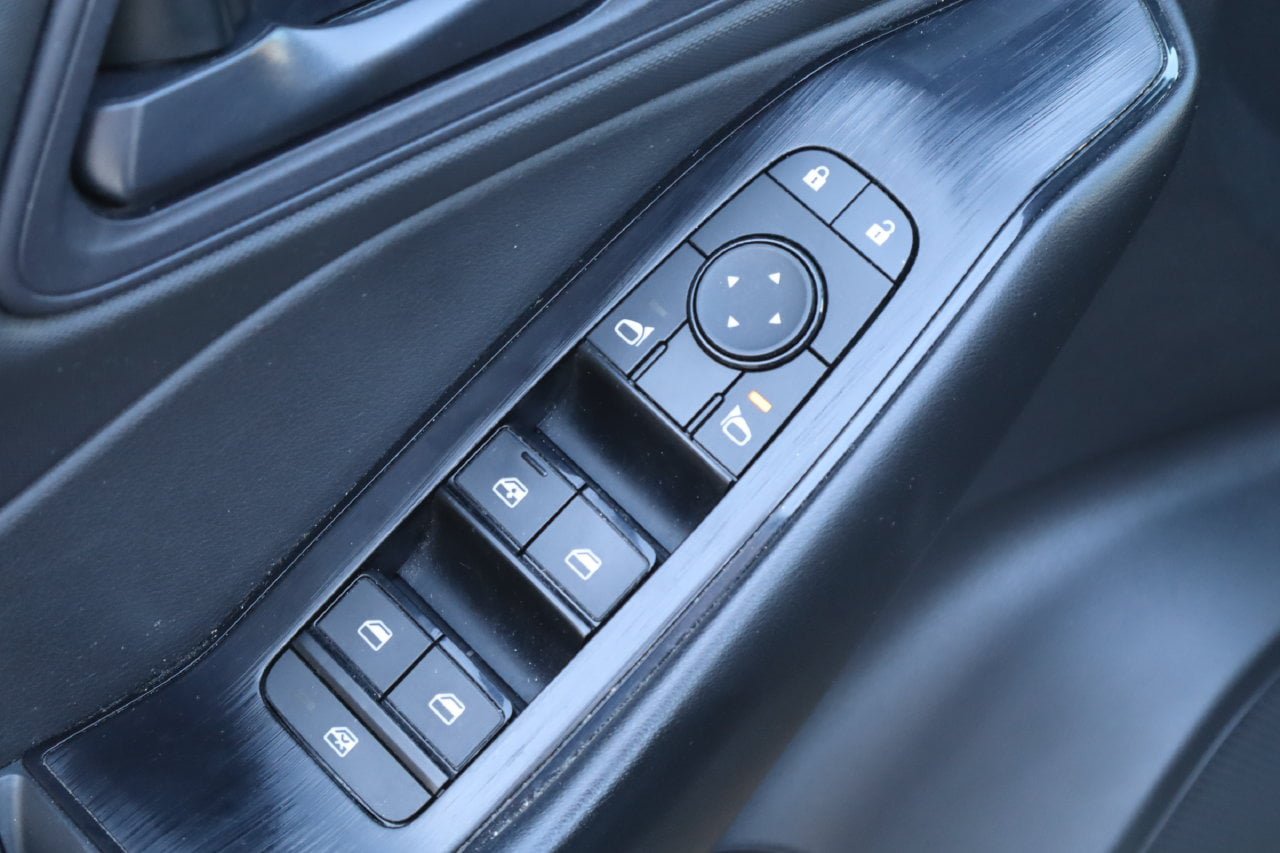 Used 2024 Nissan Rogue S AWD/4WD image 20
