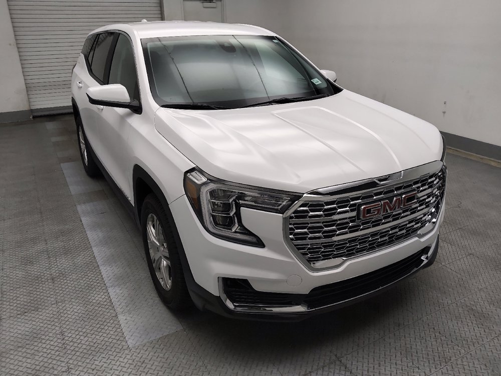 Used 2024 GMC Terrain SLE FWD image 13