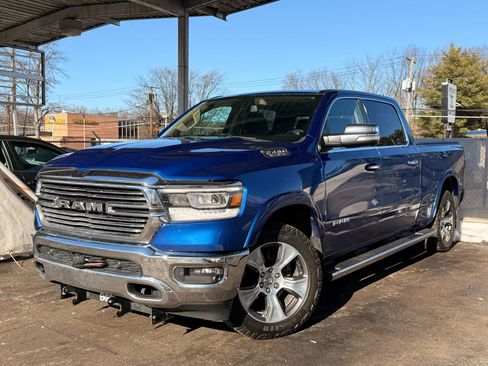 Used 2019 RAM 1500 Laramie AWD/4WD image 1