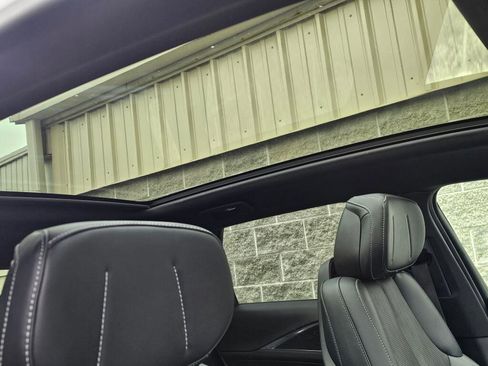 Certified 2024 Cadillac Lyriq Luxury image 17