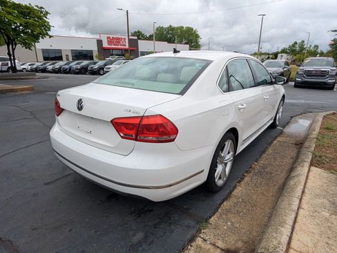 Used 2014 Volkswagen Passat TDI SEL Premium FWD image 7