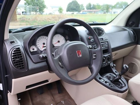 Used 2005 Saturn Vue 2WD w/ Sport Plus II Pkg image 15