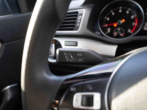 Used 2018 Volkswagen Passat 2.0T S image 13