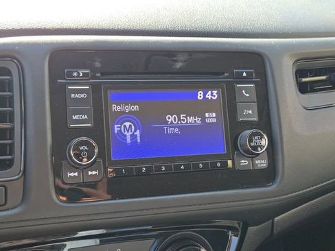 Used 2022 Honda HR-V LX image 32