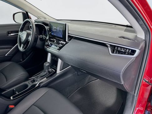 Certified 2024 Toyota Corolla Cross XLE w/ Convenience Package FWD image 29