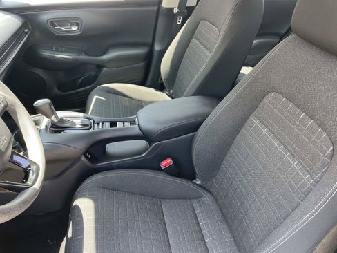 Certified 2024 Honda HR-V LX image 13