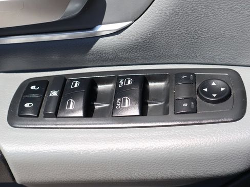 Used 2019 RAM 1500 Big Horn AWD/4WD image 19