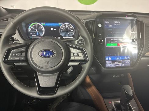 New 2025 Subaru Forester Touring image 11