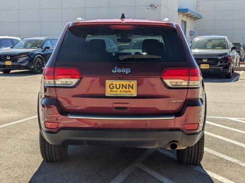 Used 2018 Jeep Grand Cherokee Limited image 5