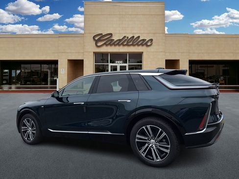 New 2026 Cadillac Lyriq Premium Luxury image 4