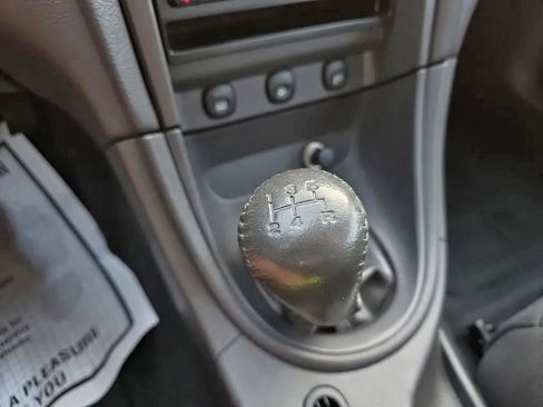 Used 2001 Ford Mustang GT RWD image 26
