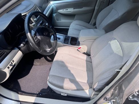 Used 2014 Subaru Legacy 2.5i Premium AWD/4WD image 8