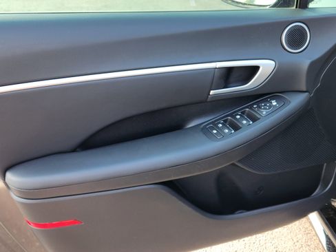 Used 2025 Hyundai Sonata SEL FWD image 6