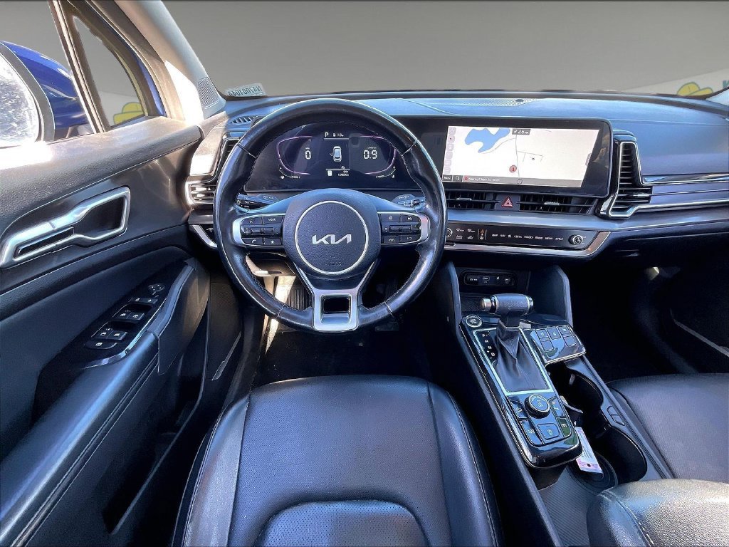 Used 2023 Kia Sportage EX AWD/4WD image 16