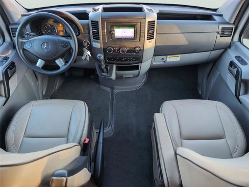 Used 2016 Mercedes-Benz Sprinter 3500 image 28