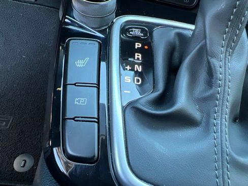 Certified 2025 Kia Seltos EX w/ EX Sunroof Package FWD image 26