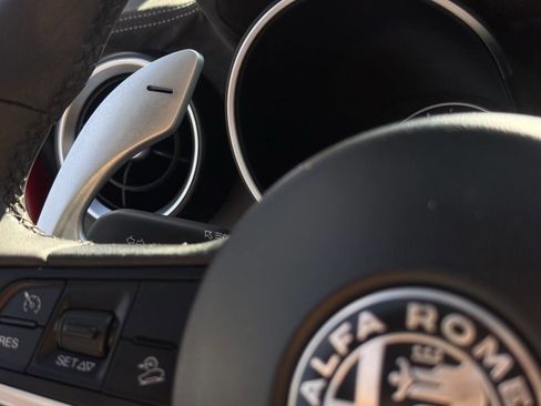 Used 2018 Alfa Romeo Stelvio Ti Sport image 20