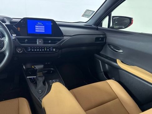Used 2023 Lexus UX 250h FWD w/ Accessory Package (Z2) image 27