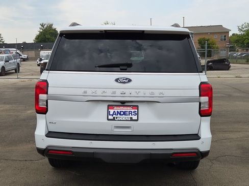 Certified 2022 Ford Expedition XLT RWD image 4