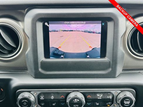 Used 2021 Jeep Gladiator Sport AWD/4WD image 7