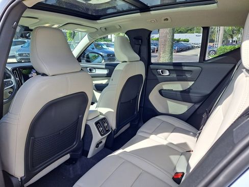 New 2026 Volvo XC40 B4 Plus w/ Climate Package image 5