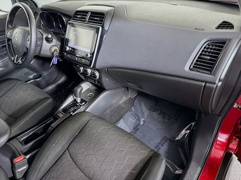 Used 2023 Mitsubishi Outlander Sport ES image 29