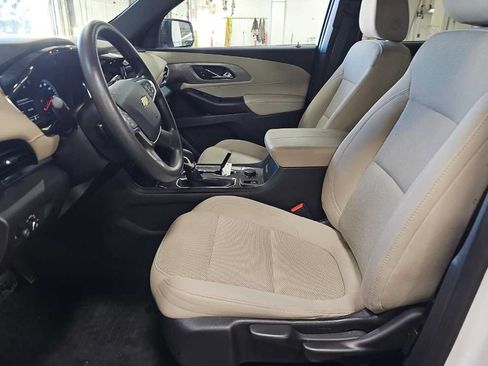 Used 2023 Chevrolet Traverse LS FWD image 10