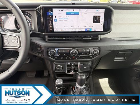 New 2024 Jeep Gladiator Sport AWD/4WD image 19