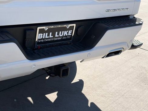 Used 2024 GMC Sierra 1500 Denali Ultimate image 10