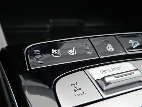 Used 2024 Hyundai Tucson Limited image 26