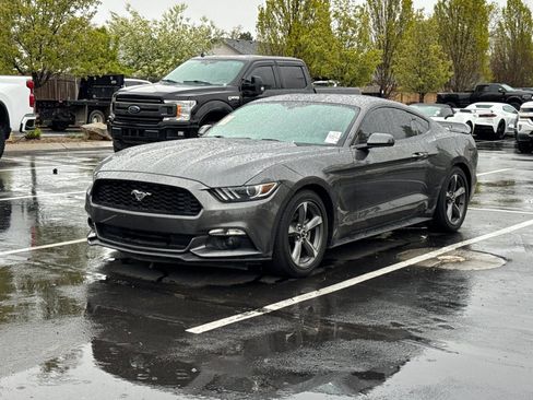 Used 2016 Ford Mustang Coupe w/ Equipment Group 051A image 2