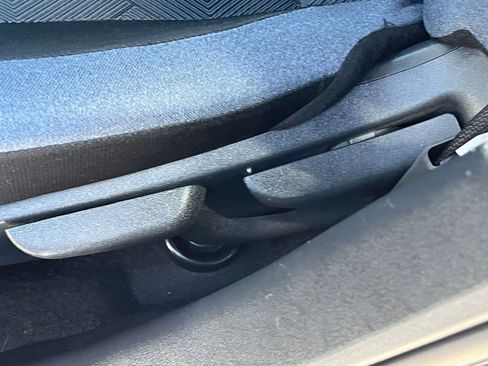 Used 2025 Nissan Versa SV image 22