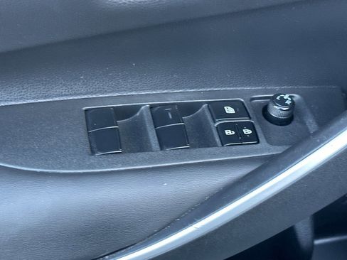 Used 2021 Toyota Corolla SE image 12