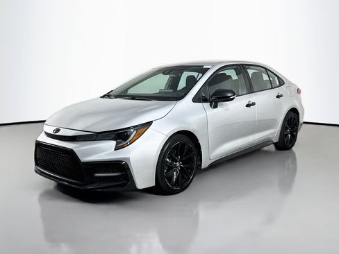 Used 2022 Toyota Corolla SE FWD image 4