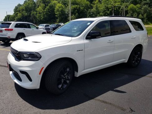 Certified 2025 Dodge Durango R/T w/ Blacktop Package AWD/4WD image 3