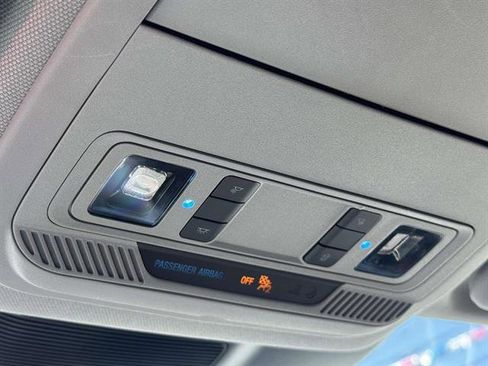 Used 2022 Ford Explorer XLT w/ Equipment Group 202A image 59