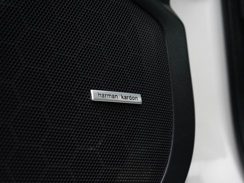 Used 2019 Subaru Ascent Touring w/ Popular Package #3 image 19