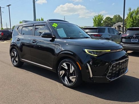 Used 2023 Kia Soul GT-Line w/ GT-Line Technology Package FWD image 7