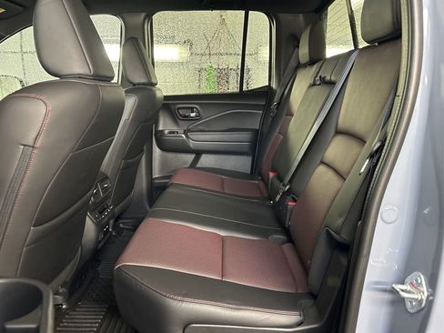 Used 2025 Honda Ridgeline Black Edition image 26