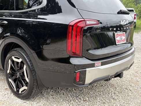 Used 2025 Kia Telluride S FWD image 32