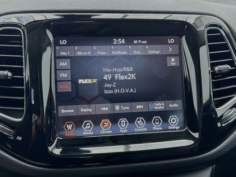 Used 2020 Jeep Compass Limited image 11