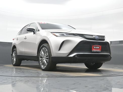 Used 2022 Toyota Venza Limited w/ Advanced Technology Package image 28