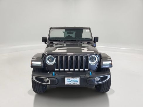 Used 2023 Jeep Wrangler Unlimited Sahara w/ Cold Weather Group AWD/4WD image 2