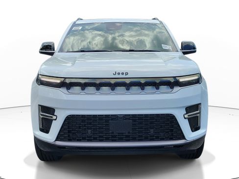 New 2026 Jeep Grand Wagoneer 4WD image 2