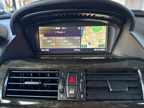 Used 2006 BMW 650i Coupe RWD image 20