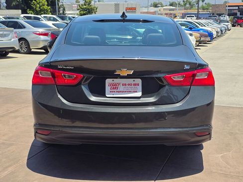 Used 2018 Chevrolet Malibu Hybrid FWD image 10