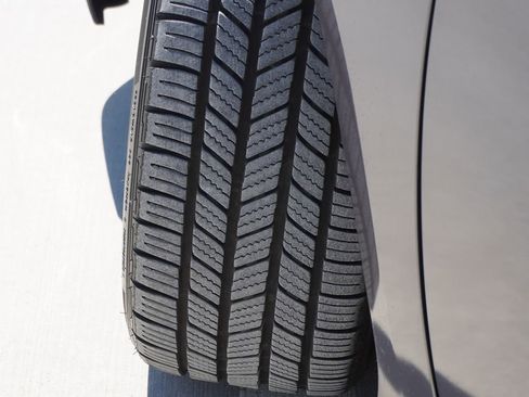 Used 2021 Honda Accord Hybrid image 4