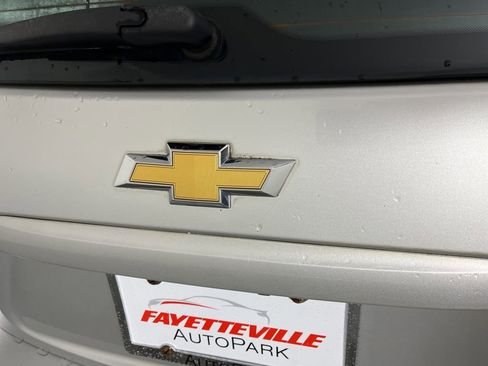 Used 2017 Chevrolet Sonic LT FWD image 10