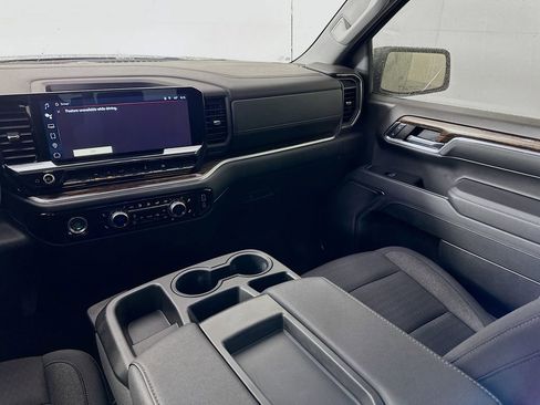 Used 2024 GMC Sierra 1500 Elevation image 22